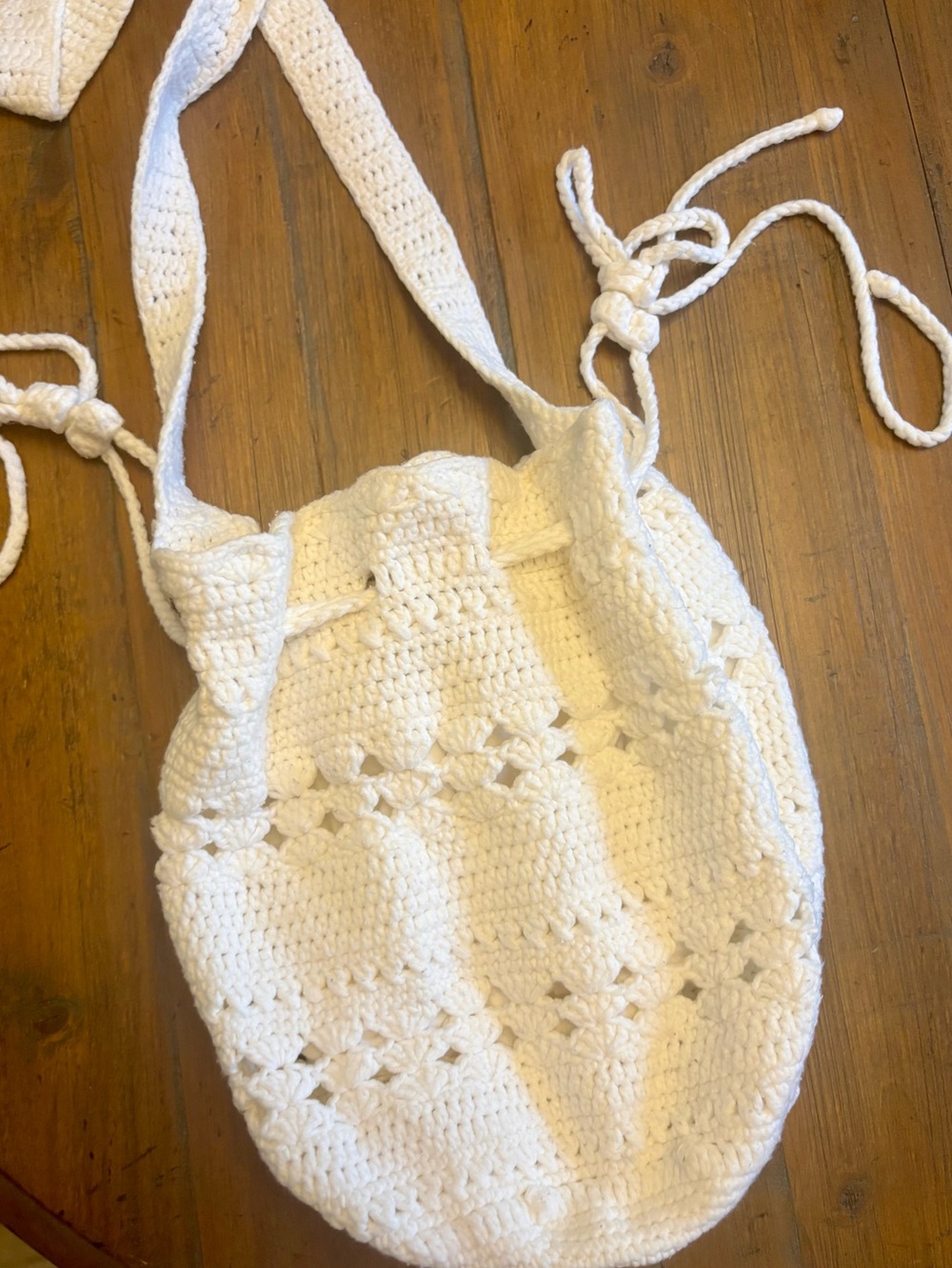 Frankie’s bikinis white crochet bucket bag